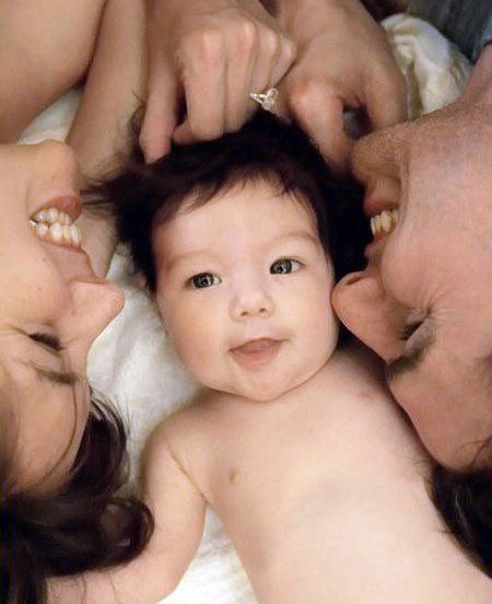 cute, baby, and Katie Holmes image Suri Cruise Baby, Tom Cruise And Suri, Andrew Garfield Spiderman, Suri Cruise, Garfield Spiderman, Me And Myself, Teen Fame Dr, Cute Smile, Celebrity Kids