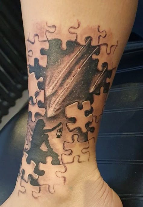 Puzzle Piece Tattoo Memorial, Missing Puzzle Piece Tattoo, Puzzle Tattoo Design, Puzzle Pieces Tattoo, Ricky Tattoo, Cool Heart Drawings, Unique Tattoos With Meaning, Puzzle Tattoo, Couples Puzzle