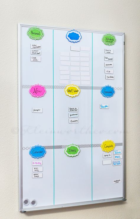 Simple White Board Organizer White Board Office Ideas, Office White Board Ideas, Bill Organization Ideas, Work White Board Ideas, White Board Ideas Organizations, Whiteboard Ideas Organization, White Board Decoration Ideas, Huddle Board, Whiteboard Organization