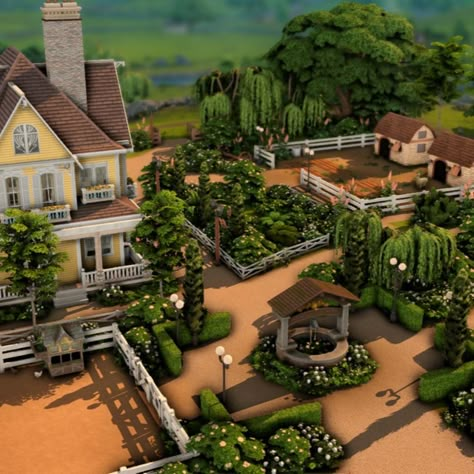 Sims 4 Old Farmhouse, Sims 4 Big Farmhouse, Sims Landscaping Ideas, Sims 4 Houses Farm, Sims 4 Family Farmhouse, Sims 4 Big House Floor Plans, Sims 4 Farm Cottage, Sims 4 Farmhouse House Plans, Sims 4 Farm Layout