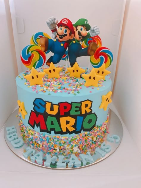 Mario Birthday Gift Ideas, Mario Birthday Party Cake Buttercream, Mario Cake And Cupcakes, Easy Mario Bros Cake, Super Mario Brothers Cake Ideas, Simple Mario Cake Ideas, Supermario Cakes For Boys, Mario Cakes For Boys, Easy Super Mario Cake Ideas