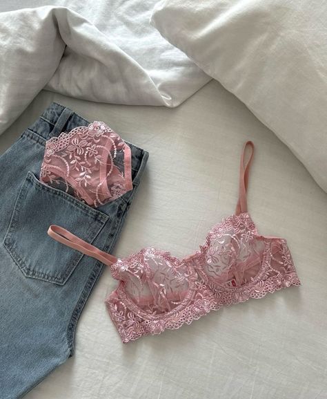 Cute Bra Set, Bra Aesthetics And Beauty, Bra And Under Set, Lace Bra Outfit, Cute Lingerie Sets, Bra Outfit, Outfit Ideas Fall, Fall 2024 Fashion, 2024 Fashion Trends