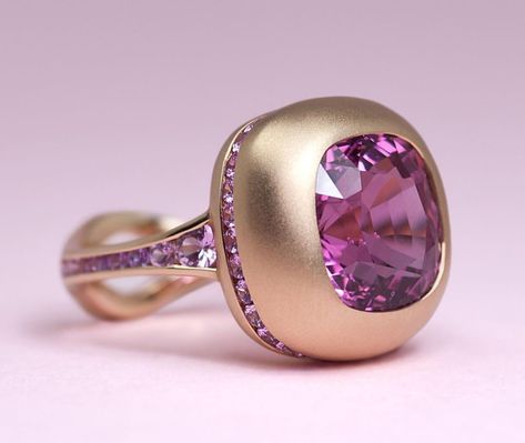 Pink Gold Rings, Pink Jewelry, Expensive Jewelry, Rose Gold Jewelry, Fine Jewelry Collection, Contemporary Jewellery, Contemporary Jewelry, Pink Sapphire, Luxury Jewelry