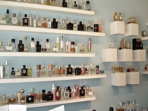 Collection Display Shelves, Perfume Collection Display, Perfume Storage, Scent Bars, Perfume Display, Organization Station, Perfume Organization, Condo Decorating, Makeup Rooms