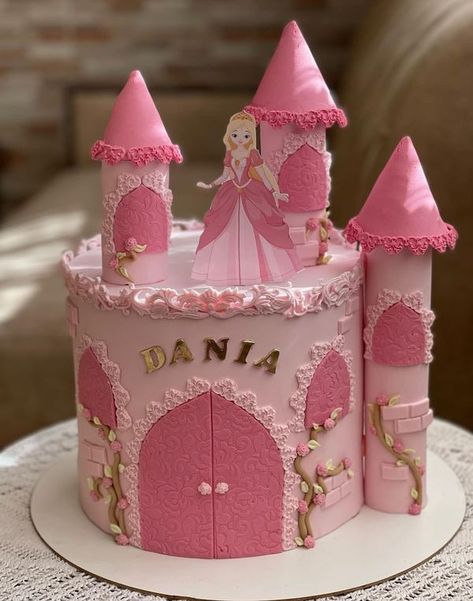 Disney Princess Barbie Cake, Simple Castle Cake, Small Princess Cake, Castle Theme Cake, Princess Unicorn Cake, Princess Torte, Doll House Cake, Fairy Tale Cake, Princess Theme Cake