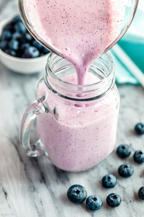 Blueberry coconut milk smoothie - #dairyfree #smoothie #recipe #eatwell101 - With just 3 ingredients, this dairy-free blueberry coconut smoothie is a nutritious drink for breakfast. - #recipe by #eatwell101 Smoothie Recipes With Coconut Milk, Smoothies With Coconut Milk, Coconut Milk Drink Recipes Healthy, Blueberry Milk, Fruit Smoothie With Coconut Milk, Coconut Milk Smoothie Recipes, Blueberry Coconut Smoothie, Vegan Blueberry Smoothie, Paleo Smoothie Recipes