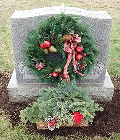 Amazon.com : wreath stands for cemetery Headstone Wreath, Flowers For Gravesite, Diy Headstone, Tree Farm Ideas, Graveside Decorations, All World Flags, Oklahoma Flag, Deco Mesh Ideas, Wages Of Sin