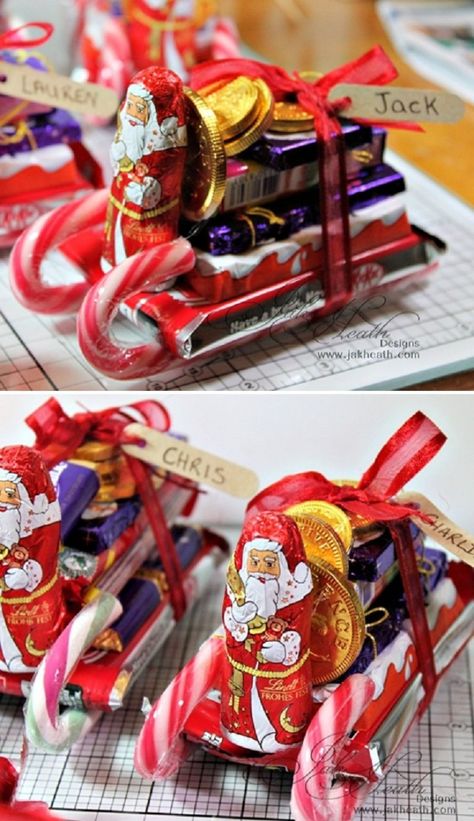 10 Simple Candy Cane Sleigh for Christmas Which Are So Easy » EcstasyCoffee Joululahjat Diy, Christmas Candy Crafts, Christmas Classroom Treats, Candy Sleigh, Candy Cane Sleigh, Diy Christmas Candy, Christmas Candy Gifts, Easy Diy Christmas Gifts, Christmas Gifts To Make