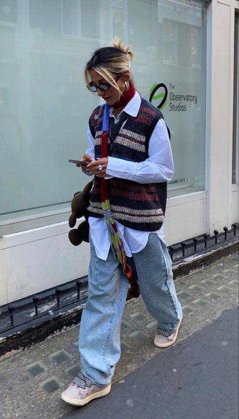 Grandpa Aesthetic, Grandpa Fashion, One Aesthetic, Eclectic Outfits, Grandpa Style, Gather Round, Tropical Dress, Vintage T Shirts, Oversize Fashion