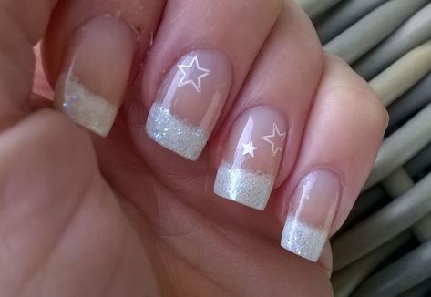 Star Nails Y2k, Gel Nails Y2k, 2014 Nails, Stars Nails, Nails Art Designs, Grunge Nails, Pretty Gel Nails, Really Cute Nails, Soft Nails