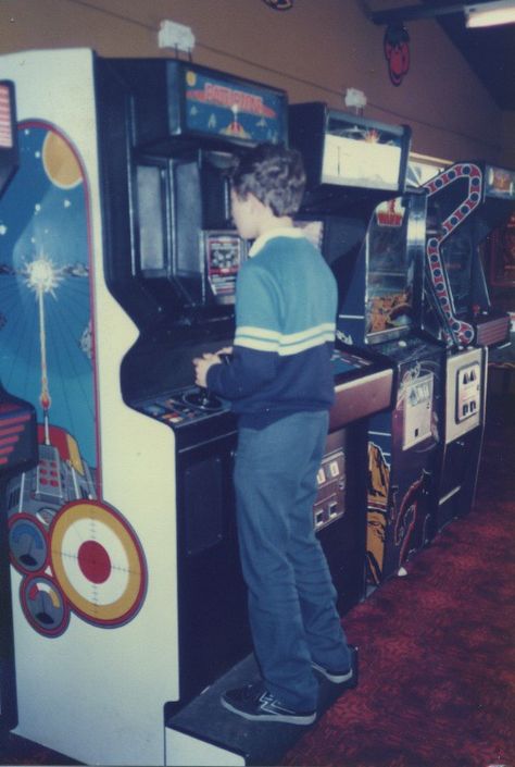 1980s Arcade, 80s Nerd, 80s Photography, 1980s Aesthetic, 80’s Aesthetic, 90’s Nostalgia, Arcade Retro, Nerd Aesthetic, Arcade Room