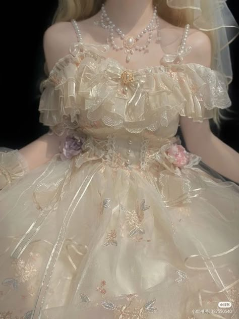 Angel Aesthetic Outfit, Angelcore Aesthetic Outfits, Lace Princess Dress, Aesthetic Dress, Dresses Aesthetic, Princess Ball Gowns, Tutorials Drawing, Dress Aesthetic, Fairytale Dress