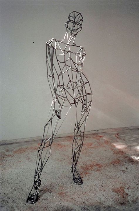 stainless steel welded armature Feminine Statue, Women Sculpture, Art Fer, Human Sculpture, Wire Art Sculpture, Figurative Abstract, Alberto Giacometti, Sculpture Metal, Steel Art