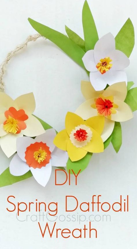 DIY Spring Daffodil Wreath – Home and Garden Daffodil Photography, Daffodil Wreath, Daffodil Craft, St Davids Day, Daffodil Bouquet, Couronne Diy, Daffodil Day, St David, Paper Flower Wreaths