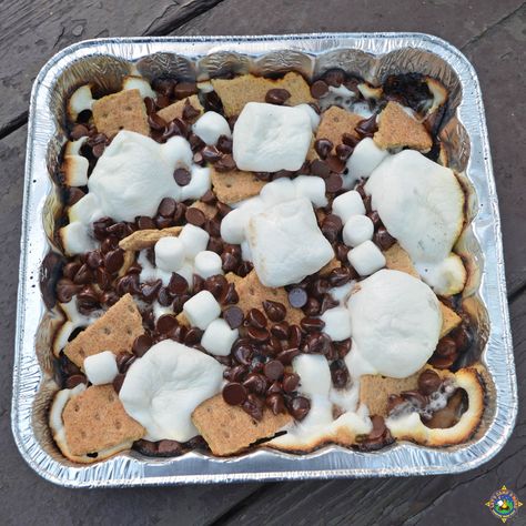 foil pan Archives - Let's Camp S'more™ Campfire Cookies, Easy Campfire Meals, Campfire Cooking Recipes, Easy Desserts For A Crowd, Camping Dessert Recipes, Camping Cooking Equipment, Campfire Snacks, Rv Meals, Dessert Nachos