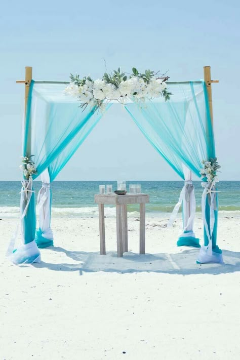 Beach Wedding Arbors, Arbors Wedding, Wedding Turquoise, Blue Beach Wedding, Beach Wedding White, Beach Wedding Decorations Reception, Wedding Arbors, Beach Wedding Bridesmaids, Wedding Setup