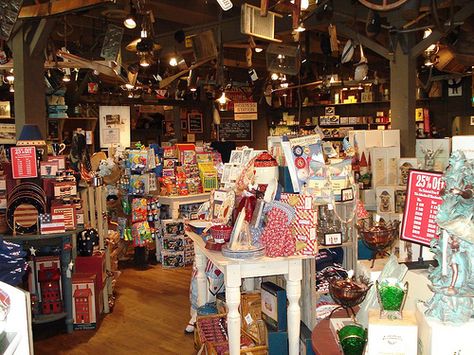 cracker barrel  | The gift shop at Cracker Barrel. As you can see it already looks like ... Cracker Barrel Gift Shop, Famous Restaurants, Restaurants Design, Shopping Meme, Country Stores, The 4 Seasons, Old Country Stores, Gingham Fashion, Pinterest Trends