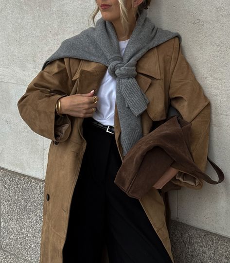 A moment for the faux suede trench 👏🏻🧥🤎🍂 it’s from @nakdfashion & you can get an extra 10% off their Singles Day sale prices with my code ‘katiepeake’ until the 12th at 23:59pm. Trench coat is linked on my stories! #nakdfashion ad . . Suede trench coat, autumn outfits, autumn jackets, trench coat . . #suedetrenchcoat #trenchcoat #trenchcoats #trenchcoatseason #trenchcoatstyle #autumnoutfit #autumnoutfits #autumnoutfitideas #autumnoutfitinspo #jacketstyle #jacketseason #nakd #nakdfashion #bl... Suede Trench Coat Outfits, Suede Coat Outfit, Trenchcoat Outfits, Layering Street Style, Trench Coat Outfits, Suede Trench Coat, Trench Coat Outfit, Coat Autumn, Trench Coat Style