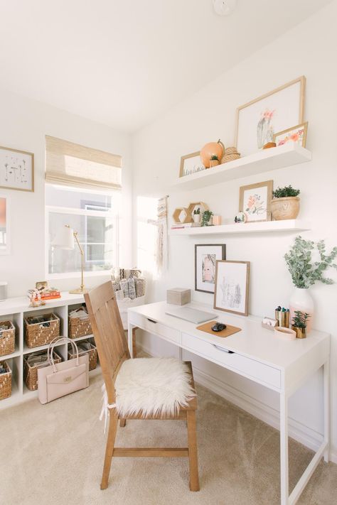 Bright office with styled shelves above desk. Ikea Desk Hack, Hiasan Bilik Tidur, Woven Wood Shades, Cozy Home Office, White Desk, Decor Ikea, Geek Decor, Dream Office, Dekorasi Kamar Tidur