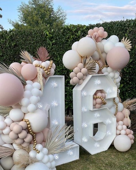 Sweet 16 Party Ideas Neutral Colors, Sweet Sixteen Color Theme, Sweet 16 Decorations Backdrop, Pink Sweet 16 Balloons, Pink Boho Sweet 16, Sweet 16 Party Ideas Pastel Colors, Sweet 16 Outside Decorations, Boho Themed Sweet 16 Party Ideas, Garden Theme Sweet 16 Party