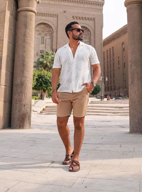 Explore Old Money men's styles for summer - class and comfort Chubby Men Fashion, Sandals Outfit Casual, Male Fashion Casual, Miami Vibes, Styles For Summer, Casual Summer Sandals, Mens Sandals Casual, Business Casual Summer, Summer Shorts Outfits