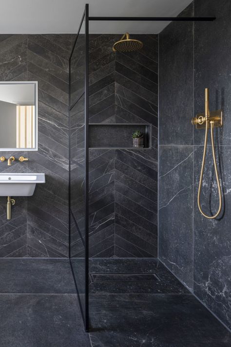 Contemporary Cheltenham Home | Mandarin Stone Black Porcelain Tiles, Design Interior Baie, Black Tile Bathrooms, Mandarin Stone, Dark Bathrooms, Stone Bathroom, Bad Inspiration, Black Porcelain, Decor Baie