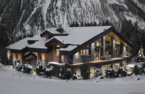 Fantastic new luxury chalet on the piste in Courchevel with swimming pool and spa. Ski Chalet Exterior, Chalet Exterior, Chalet House, Mountain Home Exterior, Luxury Chalet, Peaceful Nature, Copper Mountain, Ski House, Summit County