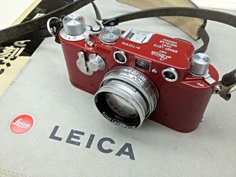 Fotocamere Vintage, Leica Photography, Camera Collection, Camera Aesthetic, Antique Cameras, Classic Camera, Old Cameras, Leica Camera, Foto Tips