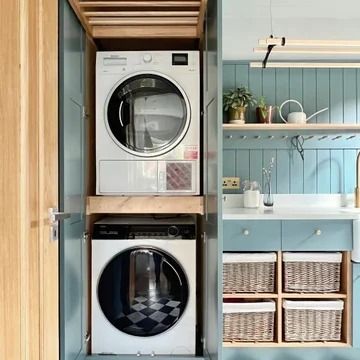 75 Beautiful Utility Room with a Stacked Washer and Dryer Ideas and Designs - September 2024 | Houzz UK Utility Room Ideas Stacked Washer Dryer, Washer And Dryer Ideas, Laundry Room Utility Sink, Stacked Washer And Dryer, Small Utility Room, Laundry Room Decor Ideas, Utility Room Designs, Laundry Utility Room, Utility Room Ideas