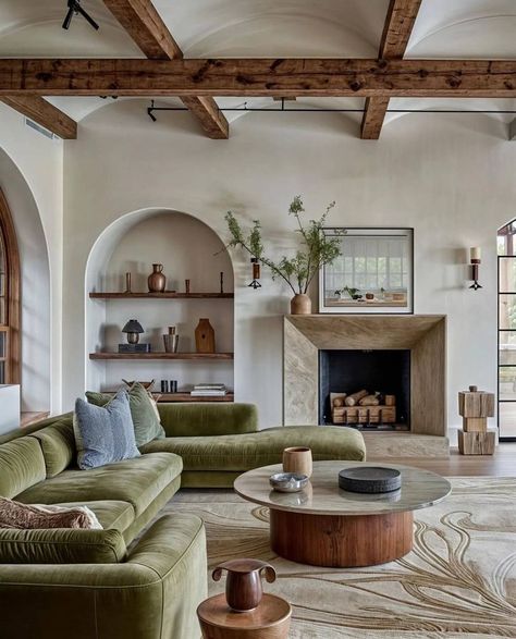 Casa Vintage, Mediterranean Home, Dream House Interior, Living Room Inspo, Living Room Style, A Living Room, Architectural Digest, House Inspo, Living Room Inspiration