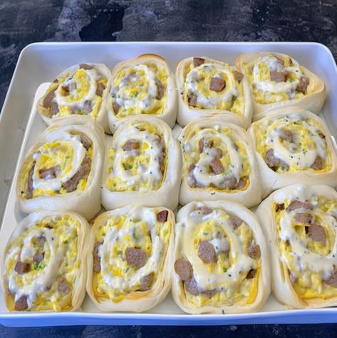 Sausage Egg Cinnamon Rolls, Sausage Egg And Cheese Breakfast Rolls, Sausage Egg And Cheese Rolls, Breakfast Rolls With Eggs, Breakfast Rolls With Sausage Gravy, Breakfast Rolls With Gravy, Easy Breakfast Rolls, Breakfast Roll Ups, Mexican Cornbread Recipe