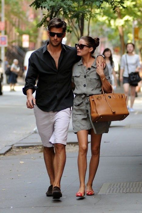 Estilo Olivia Palermo, Johannes Huebl, Style Désinvolte Chic, Couple Fashion, Olivia Palermo Style, Couple Style, Stylish Couple, Elegante Casual, Mode Casual