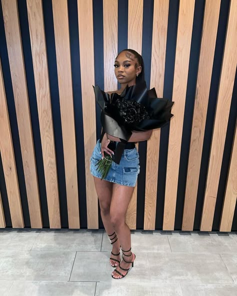 Black Outfit With Heels, Skirt Birthday Outfits, Skirt And Heels Outfit, Birthday Outfit Skirt, 17th Birthday Outfits, Cute Birthday Fits, 18th Birthday Outfit Ideas, 19th Birthday Outfit, Cami Dress Outfit