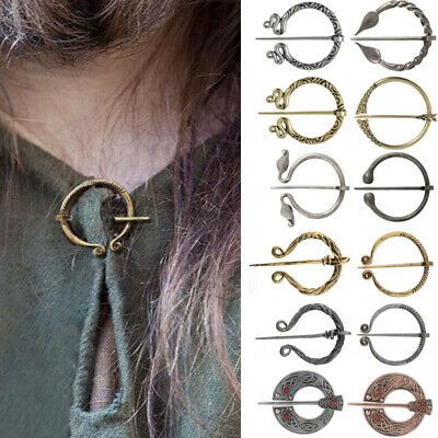 Cloak Pin, Medieval Cloak, Painting Clothes, Viking Belt, Medieval Clothes, Festival Costume, Disco Fashion, Fantasy Clothes, Jacket Pins