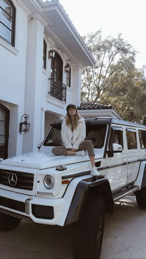 White G Wagon, Mercedes Jeep, Mercedes Benz Suv, Benz Suv, Rich Cars, Mercedes G63, Dream Cars Mercedes, Mercedes G Wagon, Cars Mercedes