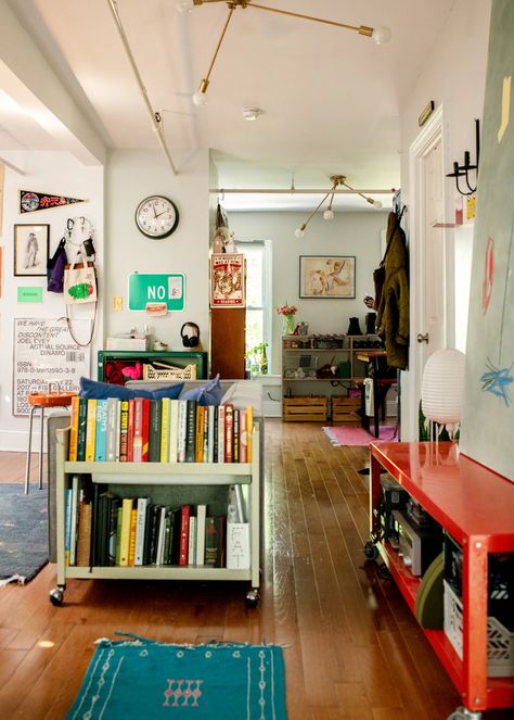 Tour an Eclectic, Vintage-Filled Clinton Hill Rental Apartment | Apartment Therapy Before After Kitchen, Bedroom Traditional, Traditional Dining Rooms, Brooklyn Apartment, Home Financing, Rental Apartment, House Apartment, Eclectic Interior, Eclectic Home