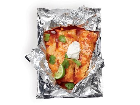 Foil Recipes, Enchiladas Recipes, Foil Pack Recipes, Chicken Foil Packets, Foil Pack Dinners, Chicken Enchiladas Recipe, Foil Pack Meals, Foil Packet, Grill Time