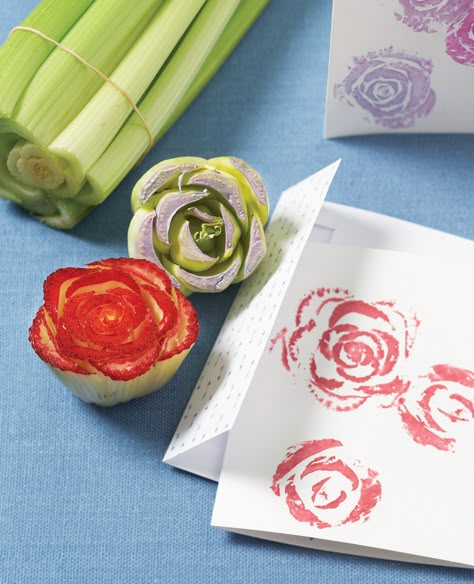 Get into the spring season and craft up personalized cards for your next soirée using just a bit of ink and cut vegetables! Vegetable Stamping, Tea Dyed Fabric, Garden Education, Vegetable Prints, Spring Refresh, Food Stamps, Fabric Stamping, Personalized Cards, White Bed