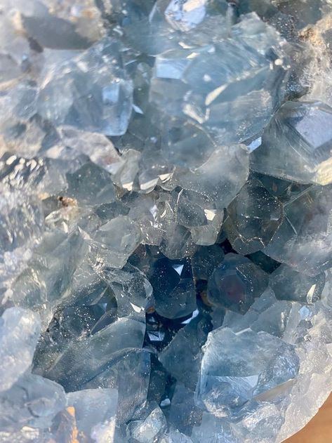 Blue Celestite, Celestite Crystal, Blue Geode, Crystal Home Decor, Crystal Aesthetic, Crystal Egg, Quartz Geode, Crystal Healing Stones, Large Crystal