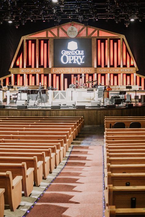 Grand Ole Opry Nashville, Nashville Grand Ole Opry, Nashville Aesthetic, Nashville Country Music, Music Festival Aesthetic, Country Music Hall Of Fame Nashville, Nashville Country, Nashville Travel Guide, Things To Do In Nashville