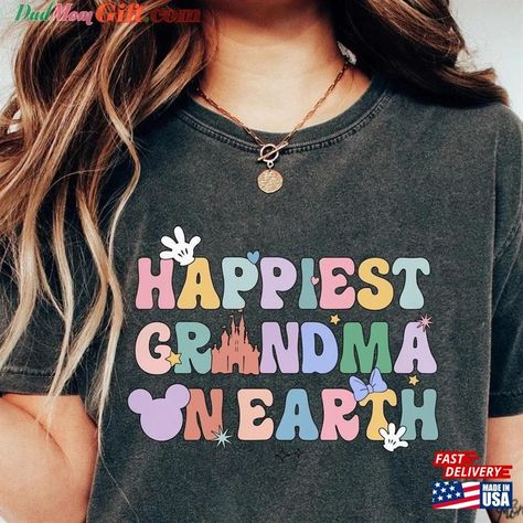 Disney Grandma Shirt, Grandma Disney Shirt, Ears Aesthetic, Disney Mom Shirt, Disney 2025, Disney Box, Cricut Disney, Disney Fits, Aesthetic Sweatshirt