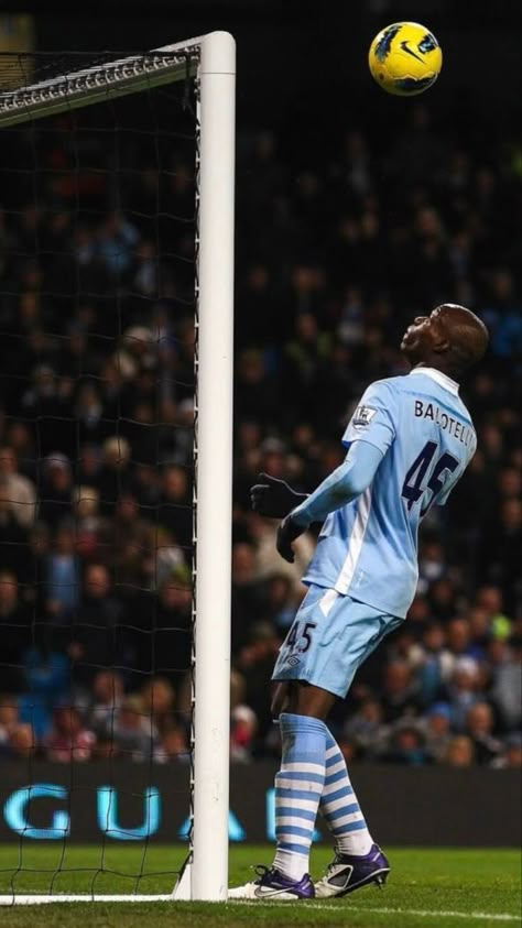 Why Always Me Balotelli Wallpaper, Mario Balotelli Wallpaper, Mario Balotelli, Manchester City Wallpaper, Football Players Photos, Soccer Photography, Football Players Images, Manchester City Football Club, Retro Soccer