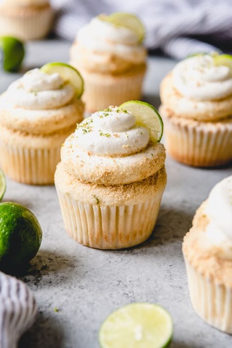 Apple Spice Cupcakes, Key Lime Cupcakes, Lime Cupcakes, Fancy Cupcakes, Apple Spice, Gourmet Cupcakes, Spice Cupcakes, Lime Pie, Key Lime Pie