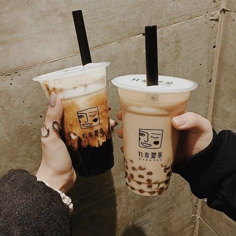 comment for credits. Almond Milk Tea, Bubble Tea Aesthetic, Cute Drinks, Boba Bubble Tea, Boba Pearls, Bubble Tea Boba, Tea Aesthetic, Aesthetic Drinks, Boba Drink