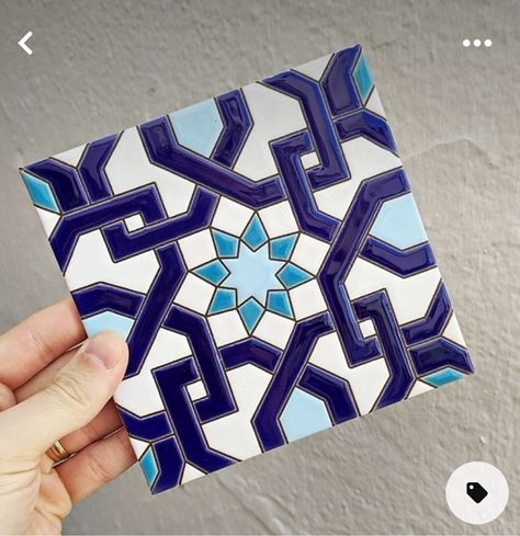 Alhambra Tiles Patterns, Spanish Style Design, Spanish Tiles Pattern, Islamic Tiles Pattern, Spanish Tiles Kitchen, Spanish Mosaic Tile, Tile Art Diy, Spain Tiles, Andalusian Tiles