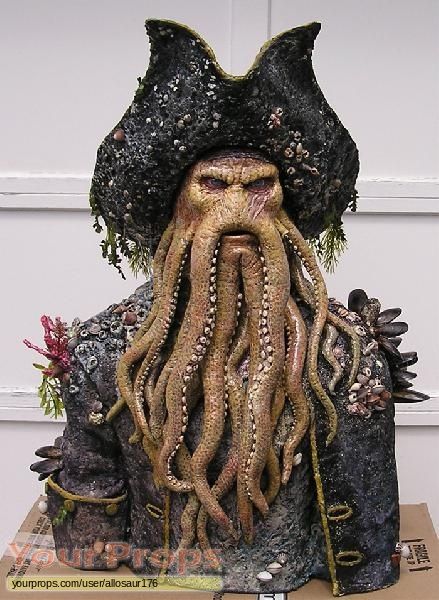 Davy Jones Costume, Davy Jones Pirates, Pirates Of The Caribbean Party, Davey Jones, Caribbean Party, Pirate Room, Christ Tattoo, Pirate Decor, Pirate Halloween