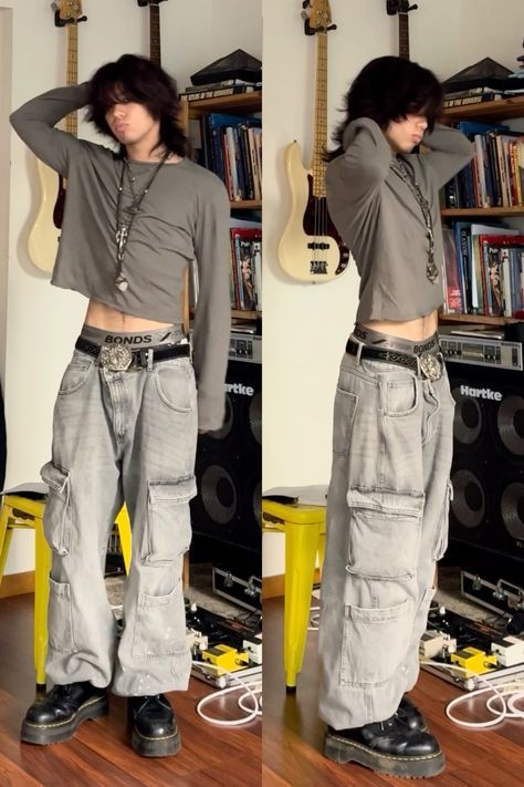 Fashionable Clothes Men, 2005 Outfits Men, Fancy Grunge Outfits Men, Male Edgy Outfits, Grungecore Outfits Men, Manga Outfits Ideas, Comfy Outfits Male, Cybercore Outfit Male, Grunge Outfits Men Aesthetic