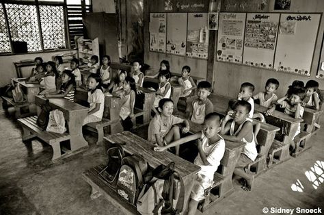 A school in the Philippines poverty is typically held in what many people would say a "shack". These kids are sent to school without supplies, a backpack, or even shoes. The educational attainment of these kids deny them of moving out of their social class. Many of them are even lucky to experience an organized class. School In The Philippines, Low Quality Pics, New School Aesthetic, Social Class, Izu, School Aesthetic, Moving Out, Low Quality, New School