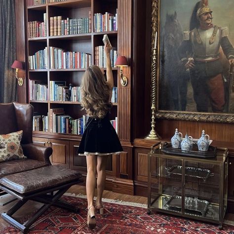 Luxury Life Aesthetic, Old Money House, Future Lifestyle, Dream Lifestyle, Old Money Aesthetic, Rich Girl, My New Room, House Inspo, Dream Home Design