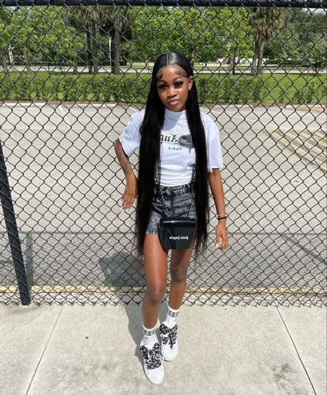 Fly Shi Only Outfits Summer, Cute School Outfits Black Women, Palm Angels Outfit Black Women, Ptso Outfits Black Women, Fly Shi Only Outfits, Gradbash Outfit Ideas, Designer Birthday Outfits, Fly Birthday Outfits, Birthday Dress Ideas For Women